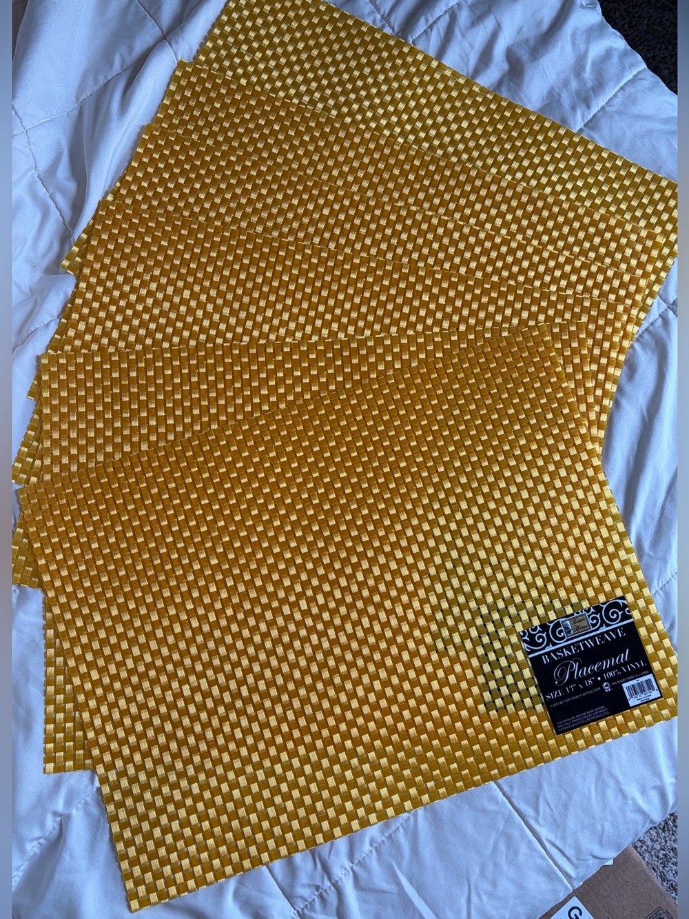 Vinyl Gold Placemats - Set of 6